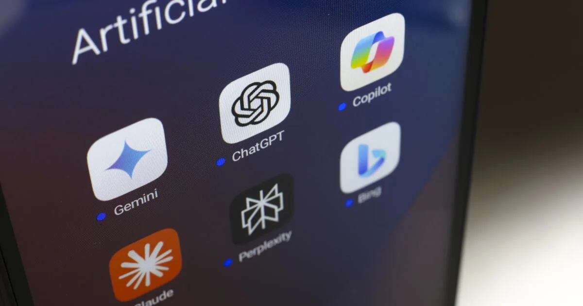 Poll Shows Majority of Americans Concerned About AI Threatening Jobs and Education