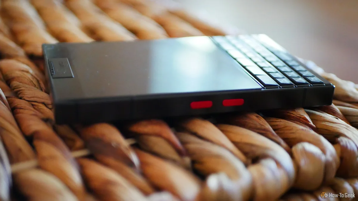 Retro Revival: Key Players Reintroduce Keyboard Phones for Nostalgic Users