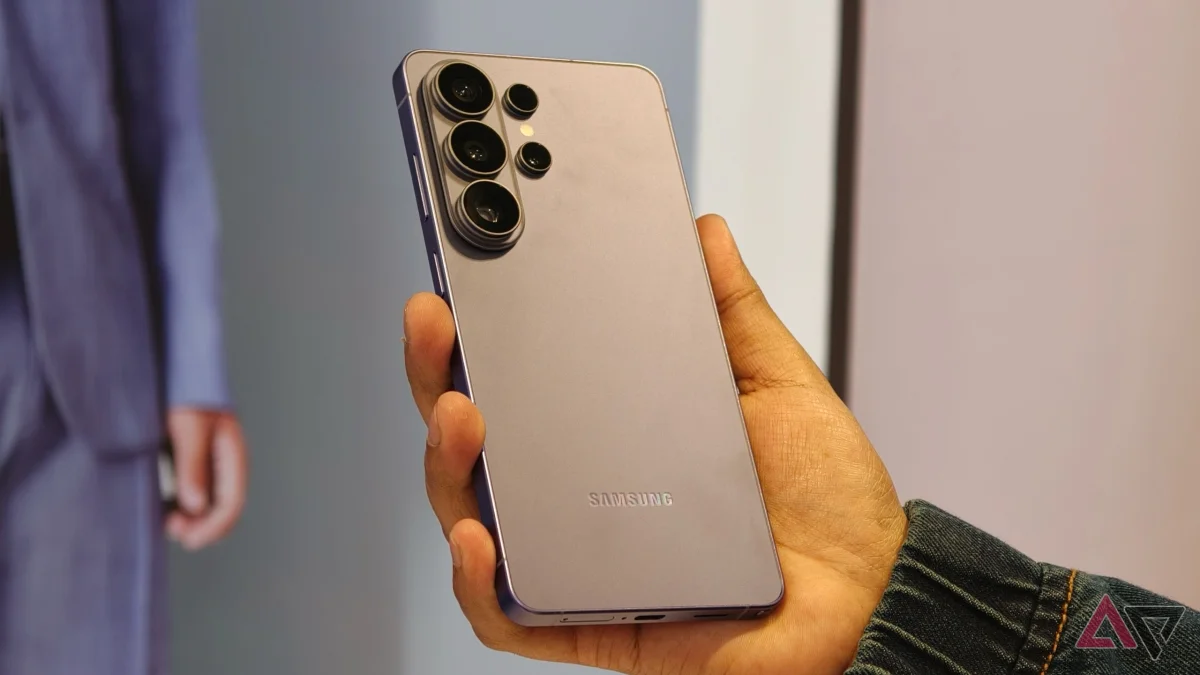 Samsung Galaxy S26's advanced features challenge rivals in mobile photography revolution