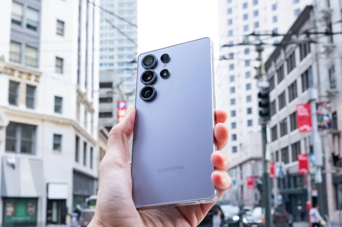 Samsung Galaxy S26's AI Features Target Tech Enthusiasts Ahead of Launch