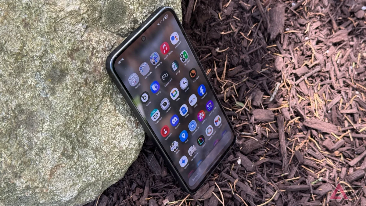 Samsung's Galaxy A36 5G Drops to Budget Price, Challenging Competitors in Midrange Market