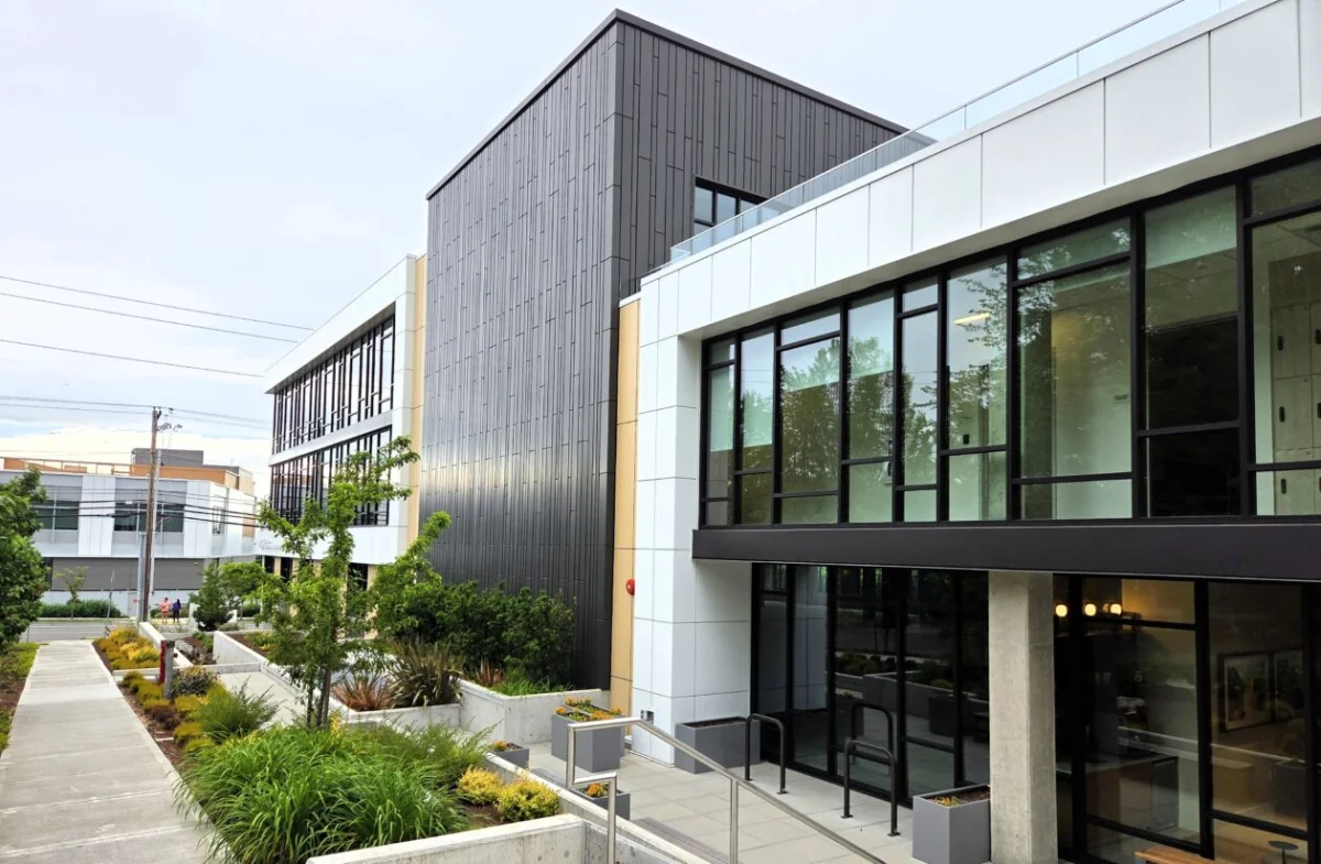 Seattle's Alpha School promises accelerated learning with AI in local education landscape