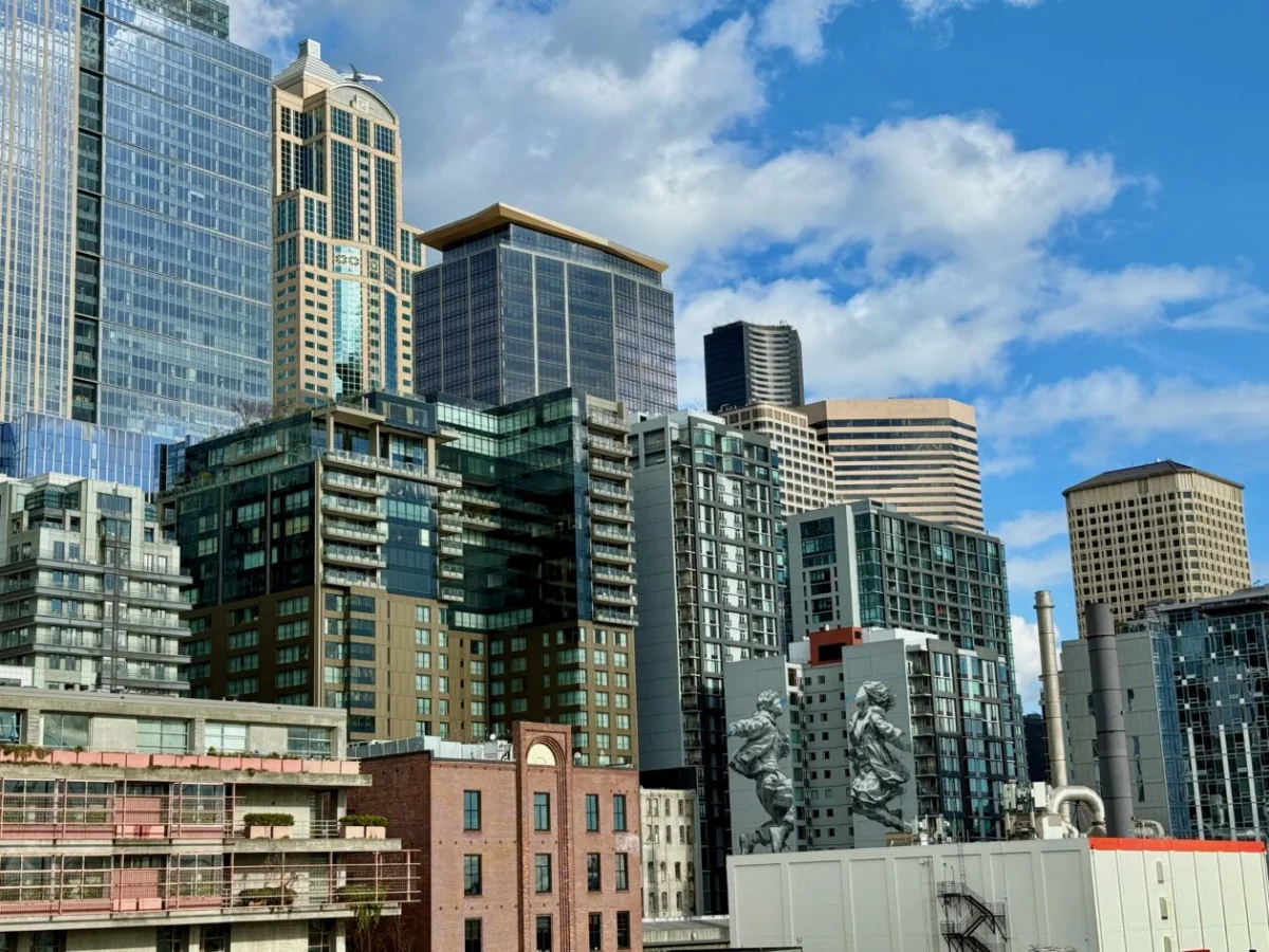 Seattle's Tech Sector Faces Rising Costs in Attracting International Talent