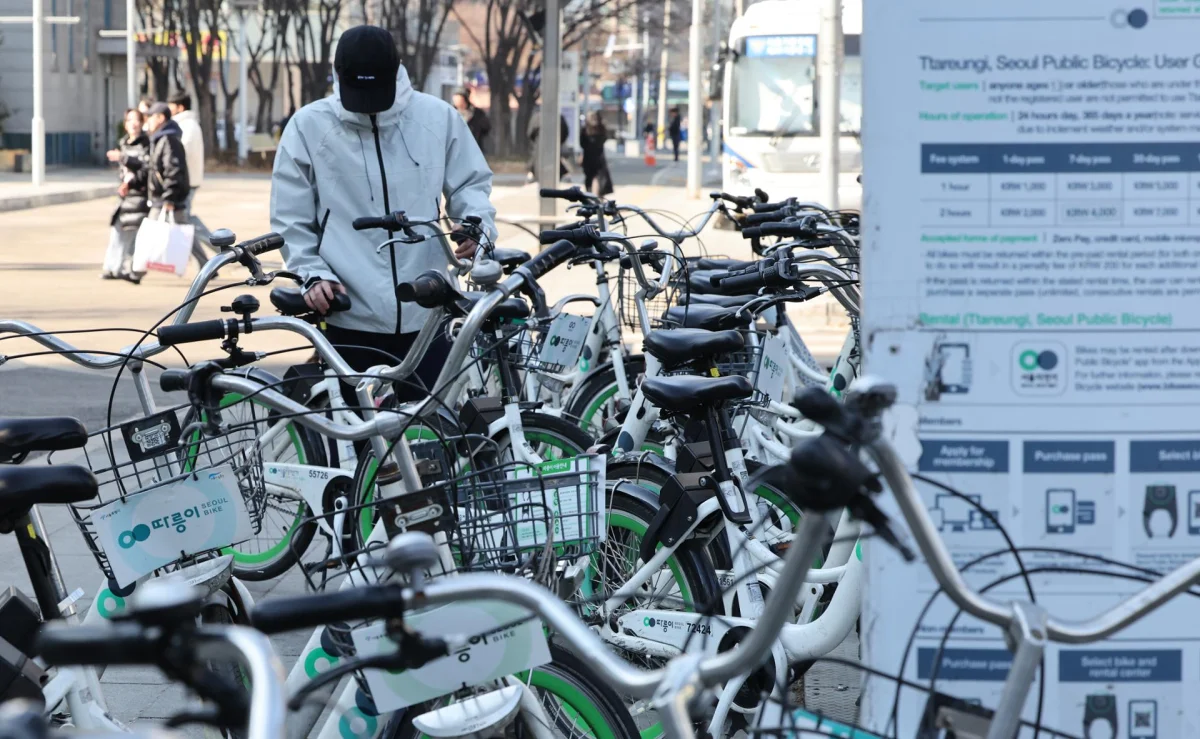 Seoul's Public Bike System Faces Major Security Breach as Teen Hackers Arrested