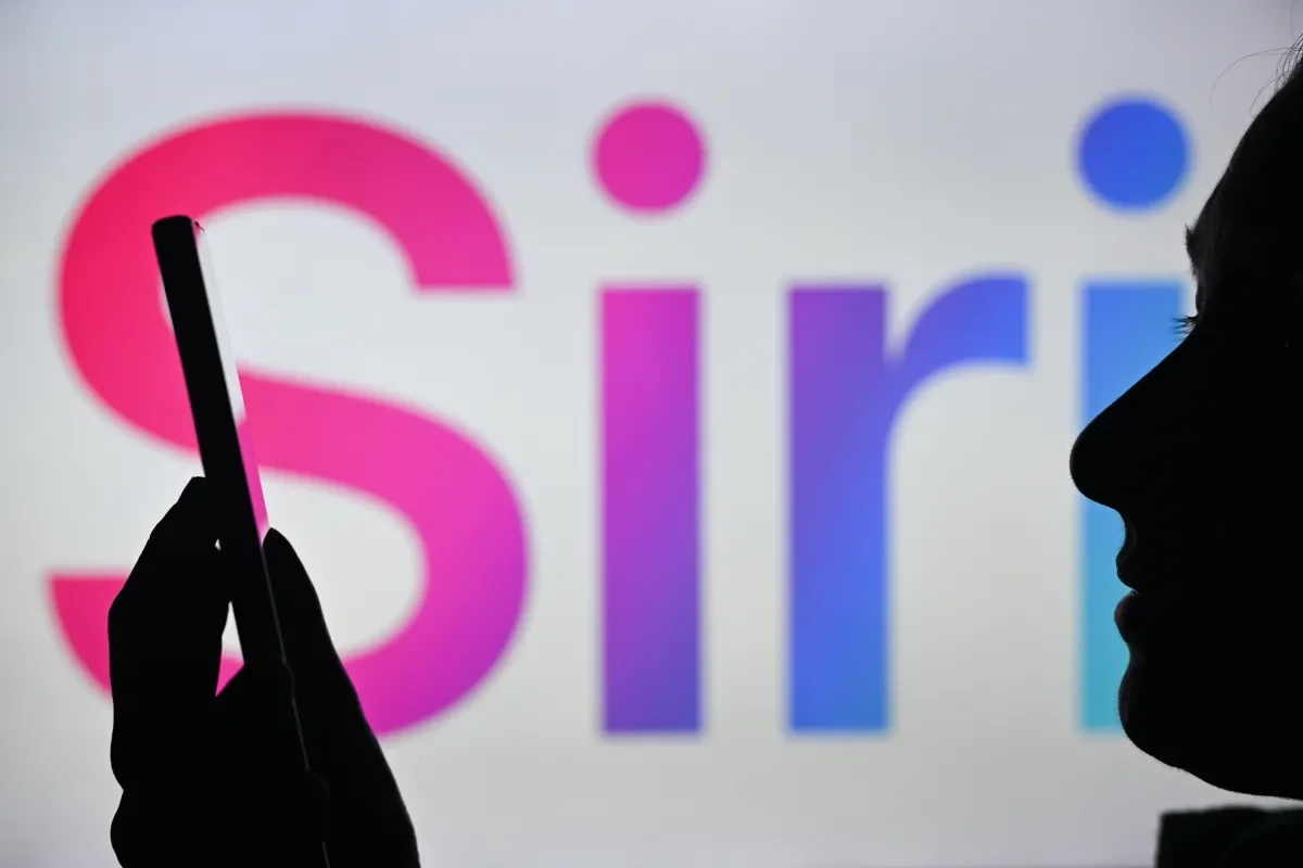 Siri's chat auto-deletion feature may enhance user privacy, experts suggest