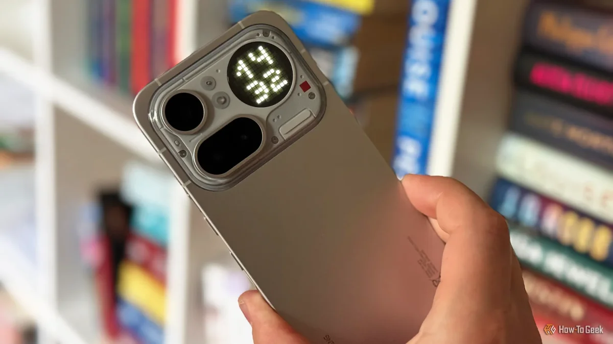 Smartphone makers face pressure as consumers demand more engaging features now