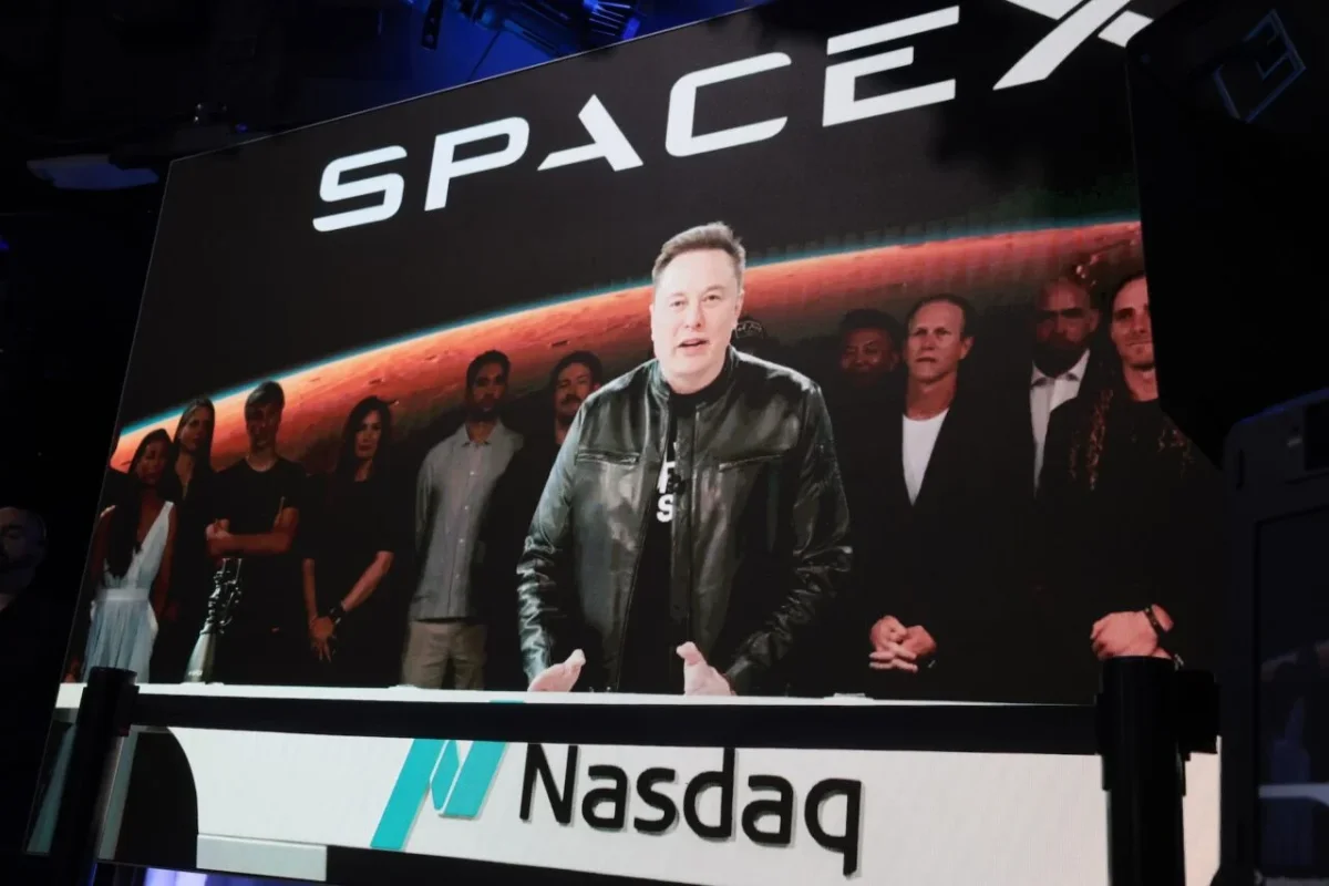 SpaceX's IPO Prepares for Launch with Major Investors on Board