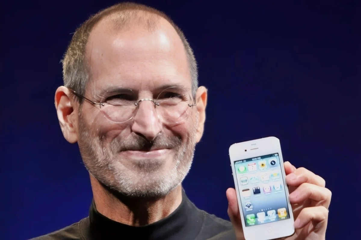 Steve Jobs' Wisdom Resurfaces: Lessons on Resilience from a Tech Icon