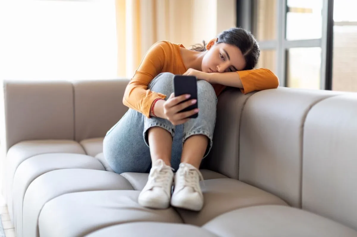 Survey Reveals 48% of Gen Z Prefers Alternative Living Arrangements Over 2026