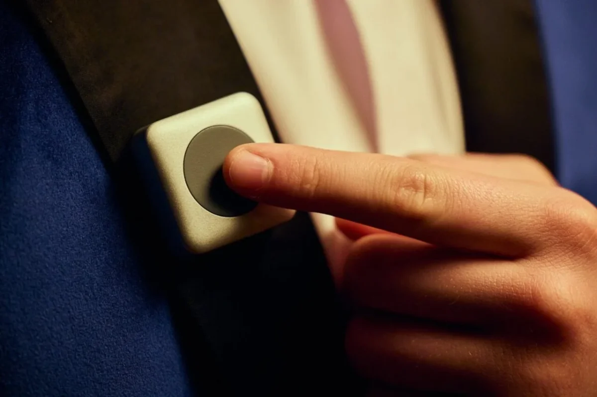 Tech Giants Face Pressure as AI Gadgets Struggle to Innovate and Engage Users