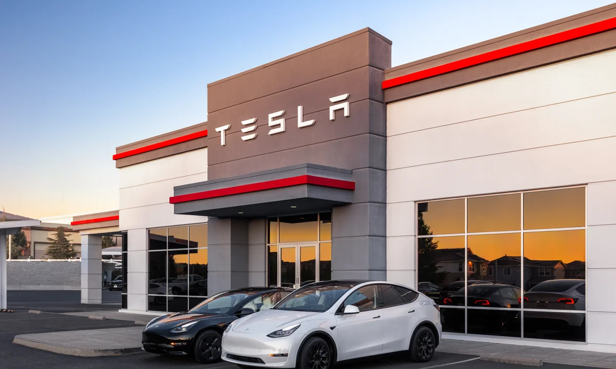 Tesla's Stock Performance Raises Questions for Investors Amid Market Shifts