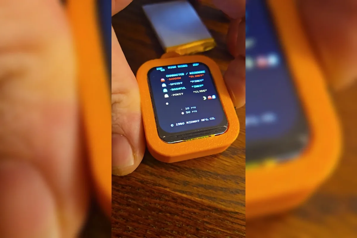 Tiny 1.69'' ESP32 Pac-Man project sparks interest among retro gaming enthusiasts