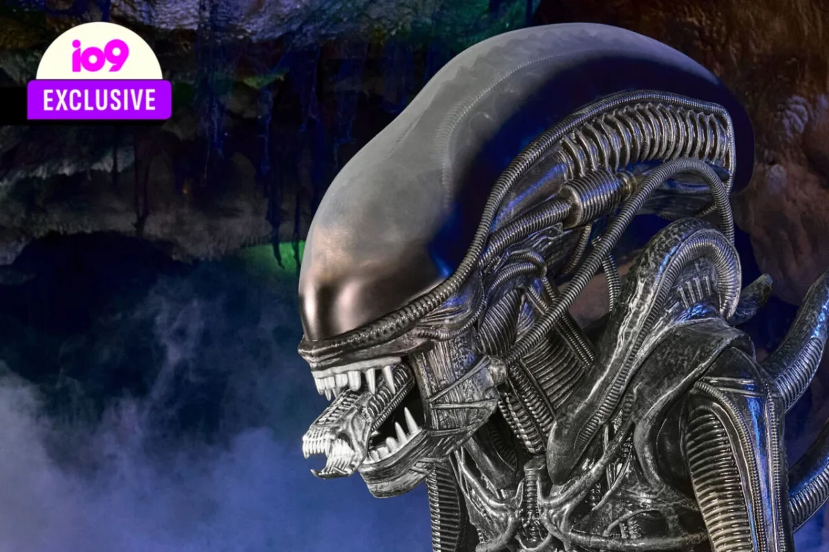 Transform Your Halloween Display: Life-Size 'Alien' Decoration Takes Festivities to New Heights