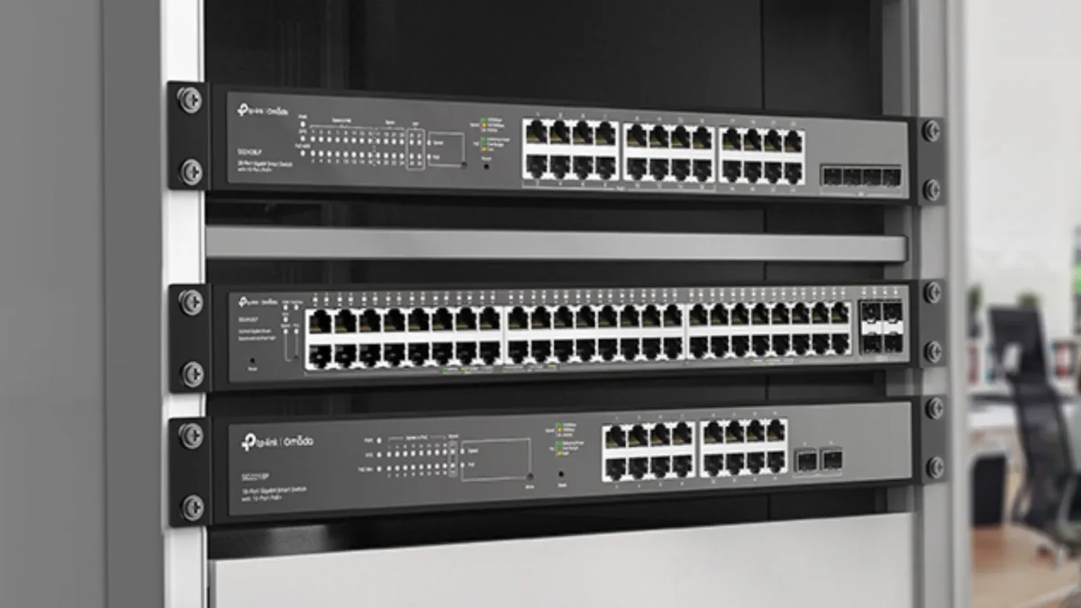 Upgrade Your Home Lab Now: Massive Discount on 24-Port PoE Gigabit Switch