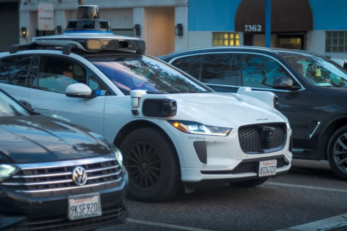 Waymo's San Francisco blackout aftermath sparks debate on autonomous vehicle safety