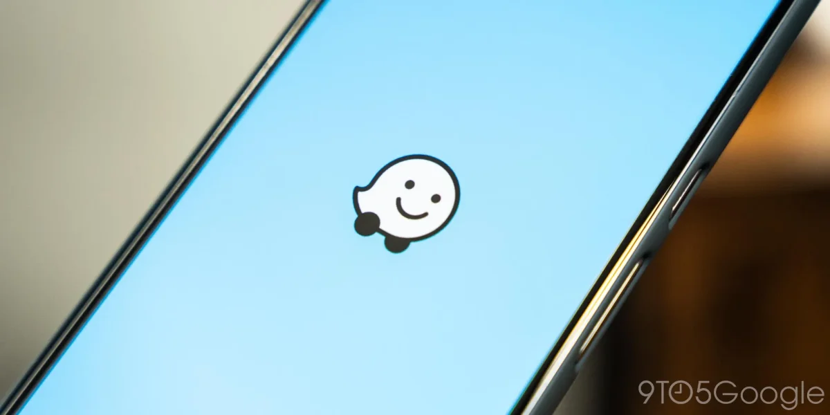 Waze enhances navigation experience by gradually integrating traffic light visibility