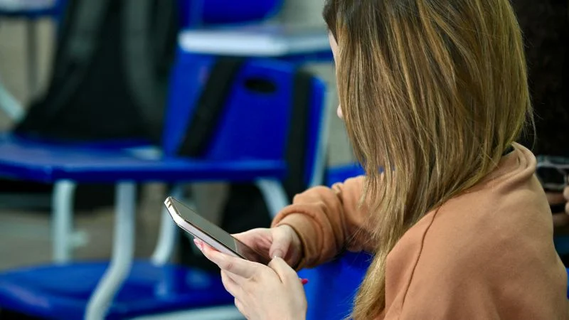 Widespread Cell Phone Alert in Brazil Raises Concerns Over Cybersecurity Threats