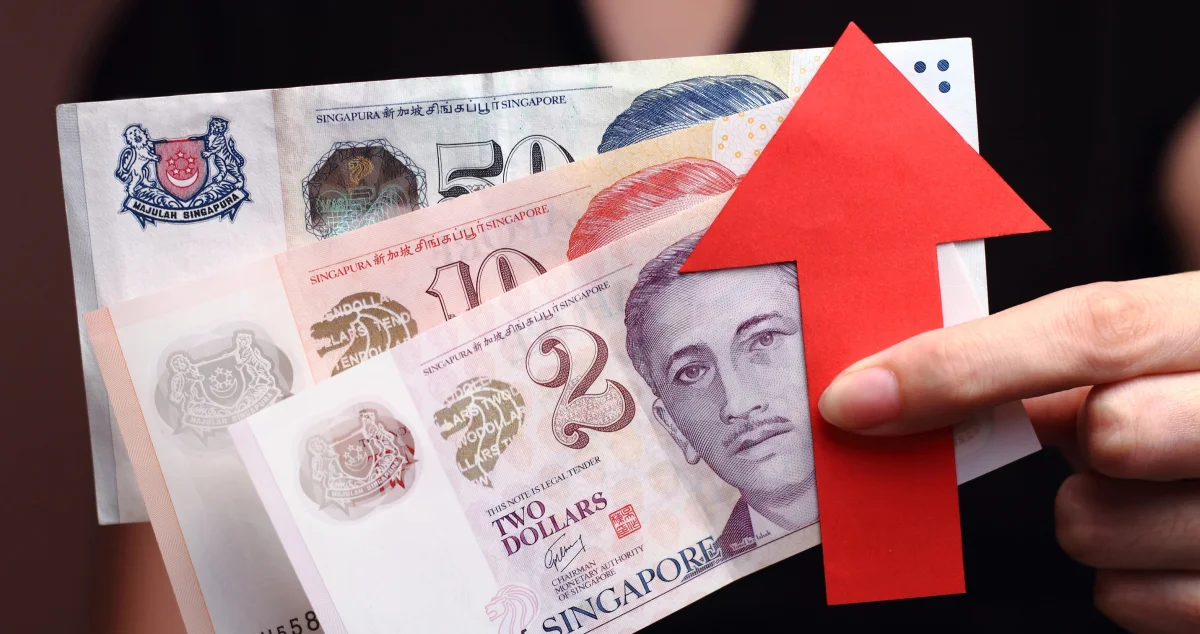 Workers in Singapore to see pay raises soar up to 25% by 2026, report reveals