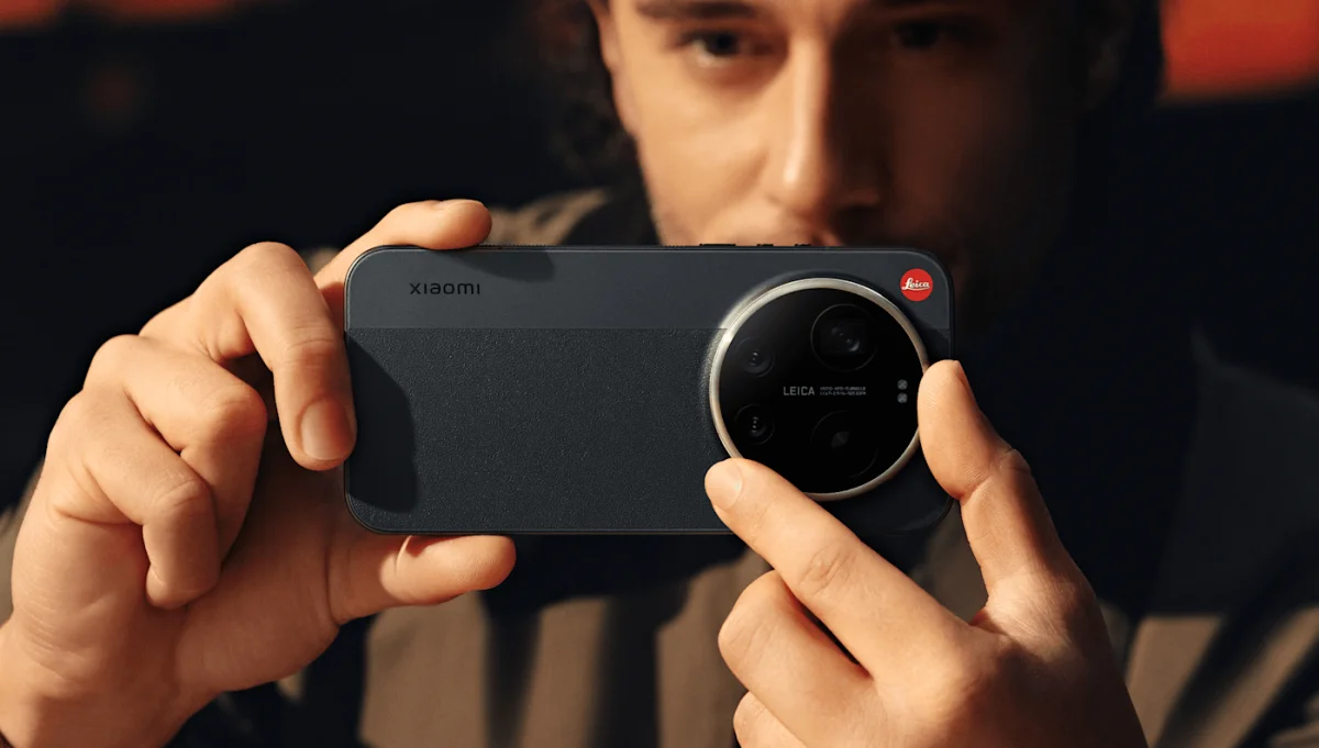 Xiaomi's 17 Ultra Leica Edition smartphone redefines user experience with manual zoom feature